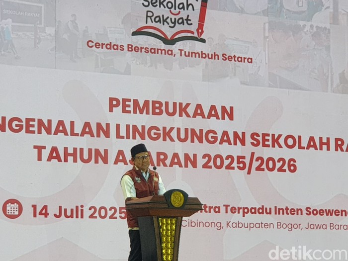 Pembukaan MPLS Sekolah Rakyat oleh Cak Imin.