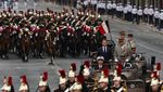 Potret Prabowo Jadi Tamu Kehormatan Bastille Day Paris, Akrab dengan Macron