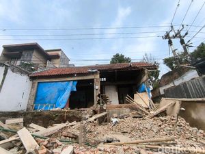 Penampakan Proyek Bangunan Ambruk yang Tewaskan Kuli di Kuningan