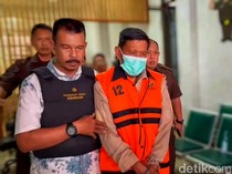Lesunya Tampang Mr P, Kepala DLH Sukabumi Usai Jadi Tersangka Korupsi