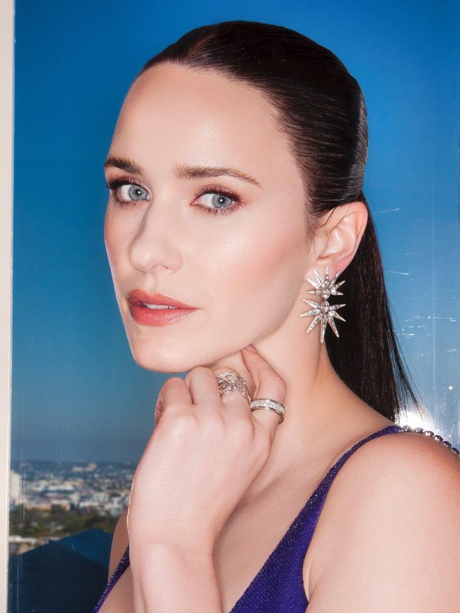 8 Foto Rachel Brosnahan, Keponakan Kate Spade yang Jadi Lois Lane di Superman 8 Foto Rachel Brosnahan, Keponakan Kate Spade yang Jadi Lois Lane di Superman