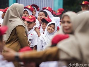 10 Contoh Kata Sambutan Kepala Sekolah di Pembukaan MPLS 2025