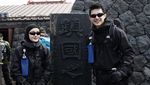 Rey Mbayang dan Dinda Hauw Rayakan Ultah ke-5 Pernikahan Daki Gunung Fuji