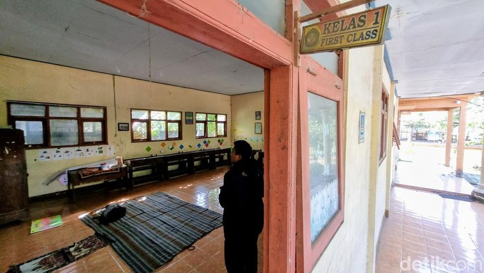 Ruang kelas SD Negeri 1 Jenangan Ponorogo.