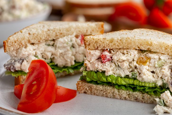 Sandwich Alpukat bisa bikin sandwich tuna lebih creamy
