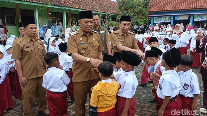 Sidak MPLS di Sekolah Dasar Negeri Suka senang Kabupaten Tasikmalaya Senin (14/7/2025).