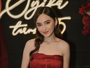 8 Foto Perayaan Ultah ke-25 Syifa Hadju, Dapat Kado Tas Mewah Dari El Rumi