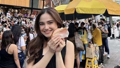 Syifa Hadju Asyik Kulineran di Inggris hingga Singapura