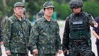 Di tengah meningkatnya ketegangan geopolitik di Selat Taiwan, latihan Han Kuang mendapat sorotan luas baik dari dalam negeri maupun komunitas internasional. Pemerintah Taiwan menegaskan bahwa latihan ini bersifat defensif dan merupakan bagian dari kesiapan rutin militer nasional. Foto: REUTERS/Ann Wang