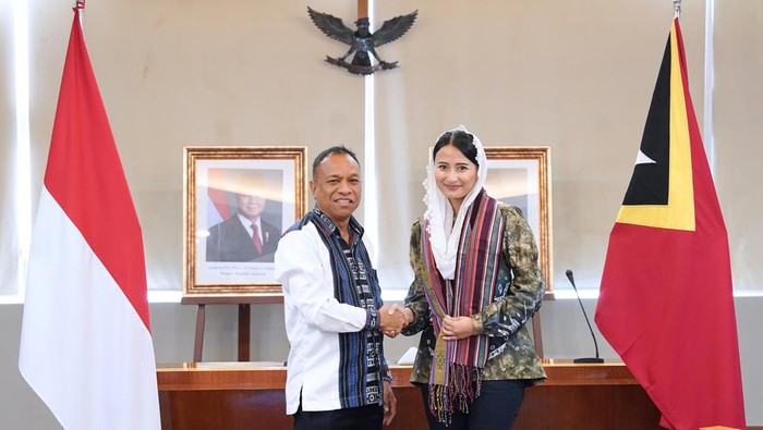 Wakil Menteri Perdagangan RI Dyah Roro Esti melakukan pertemuan dengan Menteri Perdagangan dan Perindustrian Timor Leste Mr. Filipus Nino Pereira.