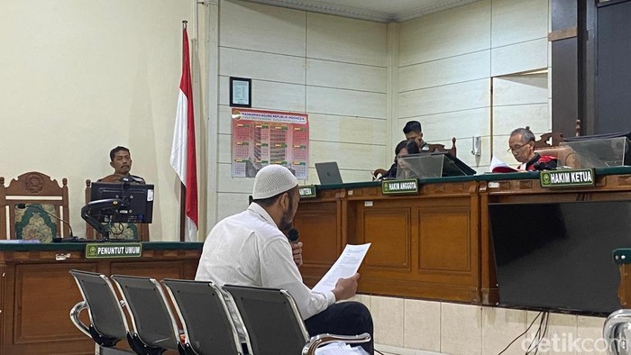 Suasana sidang kasus penembakan Gamma oleh Aipda Robig Zaenudin di Pengadilan Negeri (PN) Semarang, Kecamatan Semarang Barat, Selasa (15/7/2025).