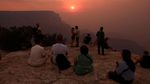 Api Mengamuk di Tepian Utara Grand Canyon