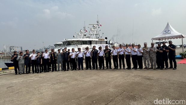Bakamla menerima kunjungan Singapore Police Coast Guard (SPCG) dan Malaysia Maritime Enforcement Agency (MMEA). (Kadek/detikcom)