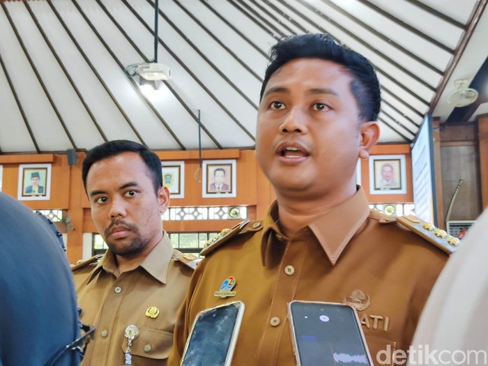 Bupati Klaten Hamenang Wajar Ismoyo saat ditemui di kantornya, Kecamatan Klaten Selatan, Selasa (15/7/2025).