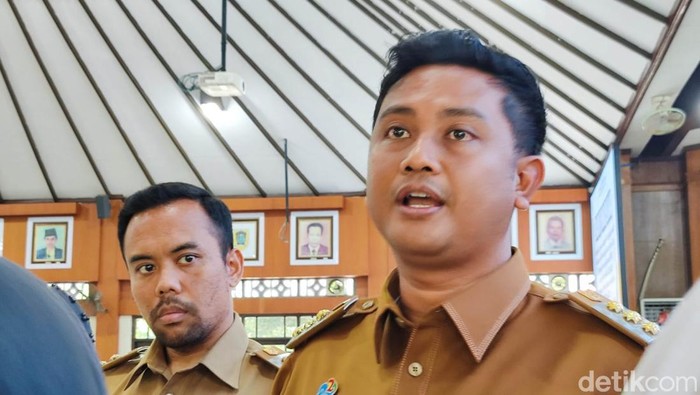 Bupati Klaten Hamenang Wajar Ismoyo saat ditemui di kantornya, Kecamatan Klaten Selatan, Selasa (15/7/2025).