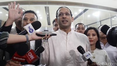 Ekspresi Nadiem Usai 9 Jam Diperiksa dalam Kasus Dugaan Korupsi Rp 9,9 T