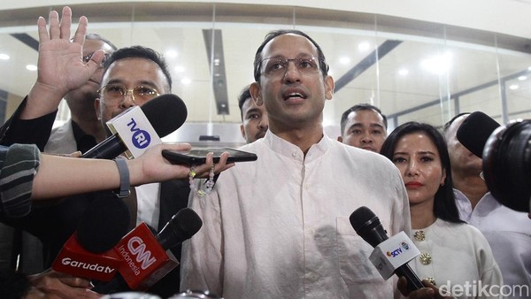 Ekspresi Nadiem Usai 9 Jam Diperiksa dalam Kasus Dugaan Korupsi Rp 9,9 T