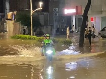Viral Motor Listrik Terobos Banjir di Kemang, Ini Saran Pabrikan