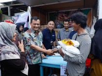 Semringah Warga Temanggung Beli Sembako Murah di GPM Pemprov Jateng