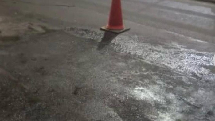 Jalan rusak di Flyover Pancoran arah Cawang, Jaksel, yang sempat rusak dan berlubang kini sudah diperbaiki. (Instagram/@binamargadki)