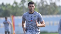 Julio Cesar, pemain asal Brasil ini jadi sebagai bek dengan nilai pasar termahal keempat di Persib. Nilai pasarnya Rp4,35 miliar. (Foto: Dok. Persib Bandung)