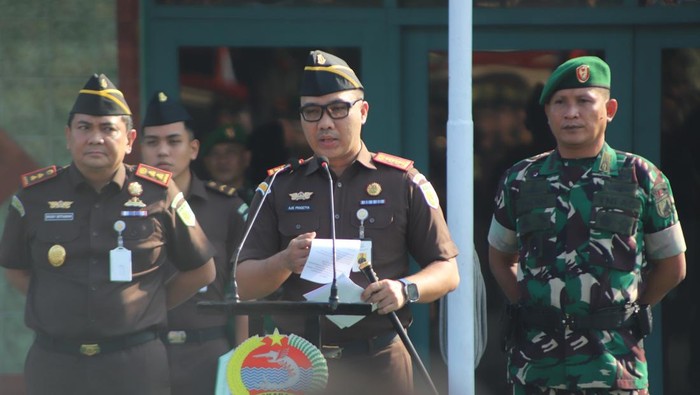 Kajari Surabaya, Ajie Prasetya