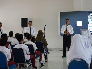 MPLS Sekolah Rakyat, Siswa Dikenalkan 7 Kebiasaan Anak Indonesia Hebat