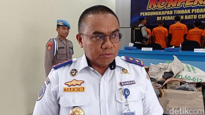 Kepala KSOP Khusus Batam, Muhammad Takwim Masuku