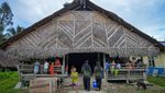 Cahaya di Tengah Kabut: Perjuangan Bidan Ilen di Pedalaman Mentawai