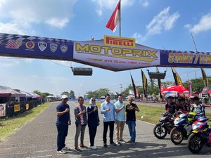 Ketika Moreno Soeprapto Blusukan di Kejurnas MotoPrix 2025