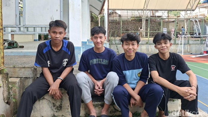 Para siswa Sekolah Rakyat Menengah Atas 11 Kota Bandung