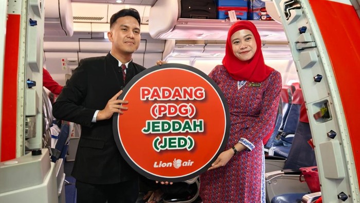 Lion Air membuka layanan penerbangan umrah langsung dari Bandara Internasional Minangkabau, Padang (PDG) ke Jeddah, Arab Saudi (JED).