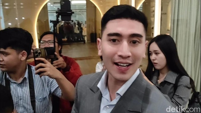 Verrell Bramasta Hadiri Ultah Gala Sky, Kasih Kado Apa Nih?