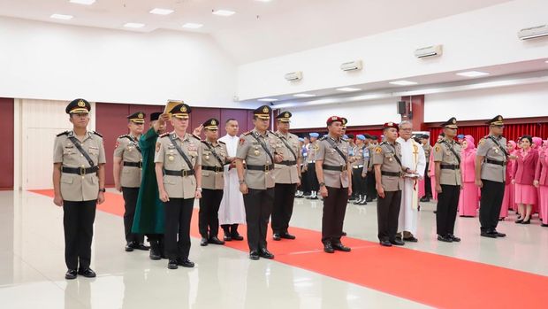 Polda Riau menggelar serah terima jabatan 4 kapolres dari Dumai sampai Kuansing, Selasa (15/7/2025).