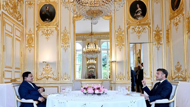 Prabowo dan Macron Private Dinner di Istana Elysee Paris