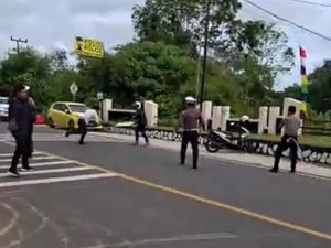 Detik-detik Pengendara Terjaring Razia Serang Polisi Pakai Sajam di Bengkulu