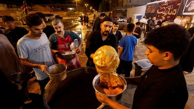 Ribuan Porsi Qeema Dibagikan Gratis Selama Muharram di Najaf