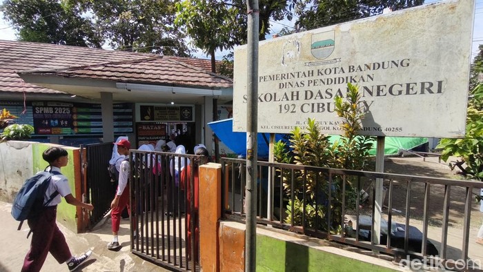 Siswa-siswi SMPN 60 Bandung