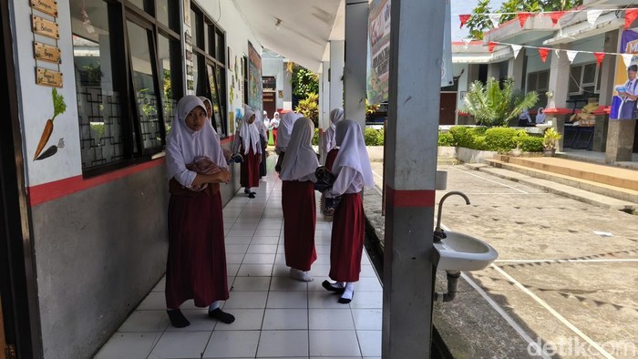 Siswa-siswi SMPN 60 Bandung