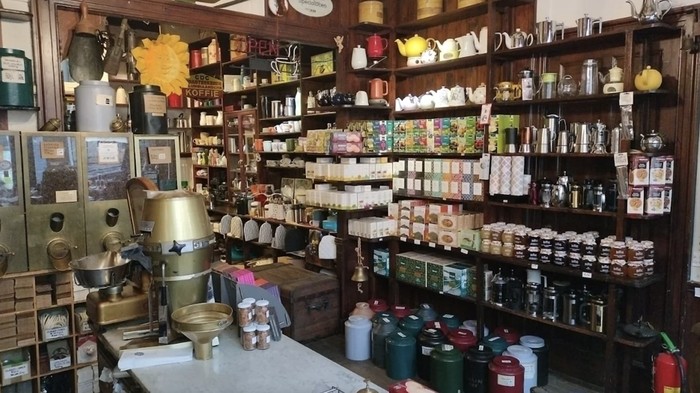 Tak Kuat Bayar Sewa, Toko Teh dan Kopi Berusia 400 Tahun Tutup!