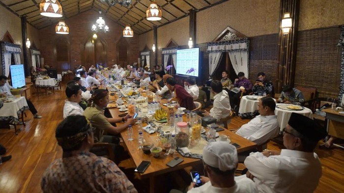 Bupati Bogor Rudy Susmanto menghadiri rapat koordinasi bersama Menteri Dalam Negeri RI (Mendagri)  dan Gubernur Jawa Barat