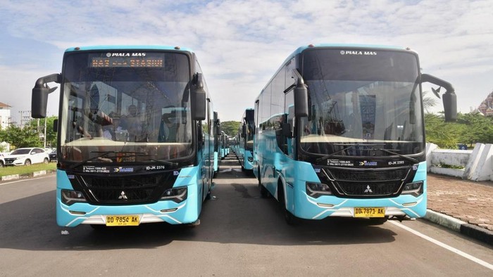 Bus Trans Sulsel resmi beroperasi di kawasan Mamminasata.
