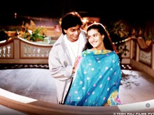 Ini Film yang Ditolak Shah Rukh Khan 4 Kali Sebelum Jadi Hits