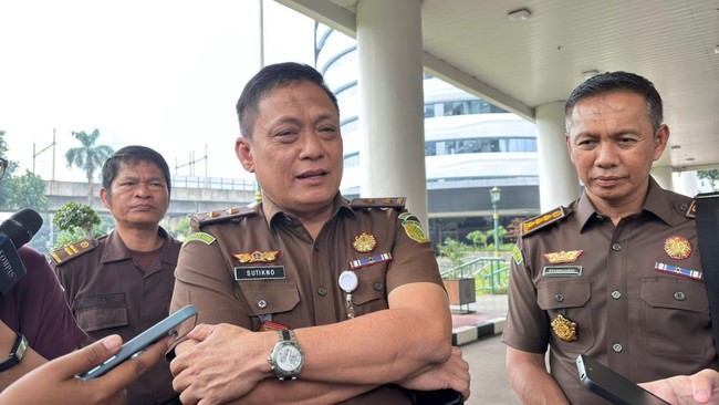 Balasan Kubu Tom Lembong ke Hotman Paris agar Urus Klien Sendiri