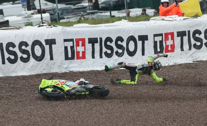 Franco Morbidelli jatuh di Sirkuit Sachsenring, Jerman.
