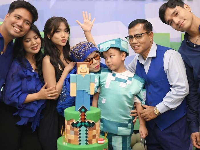 Fuji dalam Instagram miliknya.