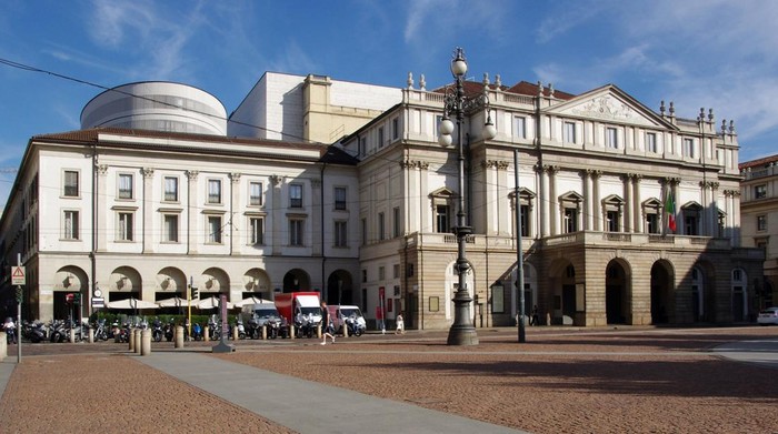 Gedung opera La Scala di Milan