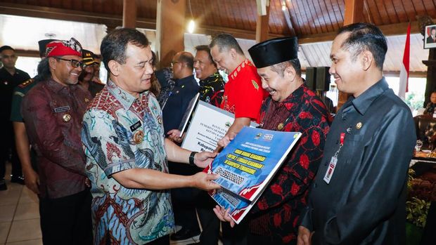 Gubernur Jawa Tengah Ahmad Luthfi