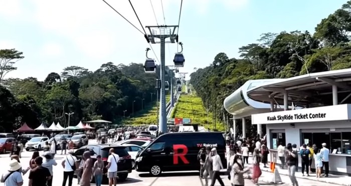 Iklan AI Kuak Skyride di Malaysia tipu lansia