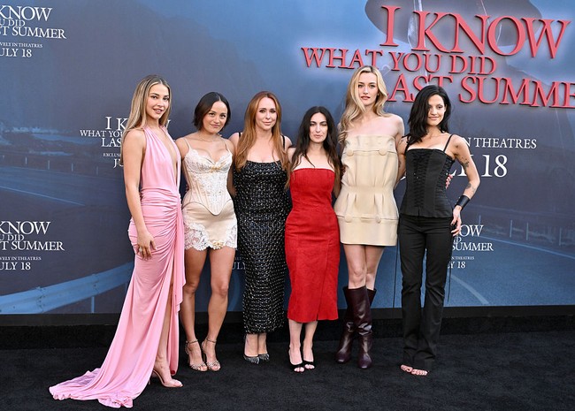 Film horror ‘I Know What You Did Last Summer’ yang sempat booming di 1997 kembali hadir dengan wajah-wajah baru, 27 tahun setelah rilis. Sang pemeran utama, Jennifer Love Hewitt, pun tampil lagi memainkan tokoh yang sama. Foto: FilmMagic/Axelle/Bauer-Griffin